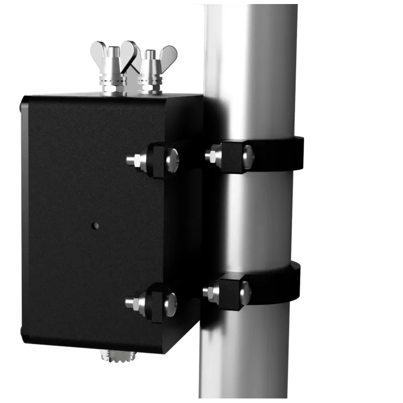 Balun on pole side-square800.webp